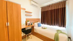 Best Homey and Spacious 3BR at Green Bay Condominium Apartment By Travelio - Room