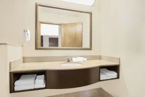 Super 8 by Wyndham Danville - Salle de bain