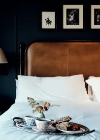 Gravity Haus Denver - Room