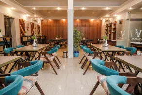 26 Vamsor Heights - Restaurante