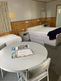 Holbrook Motor Village - Zimmer