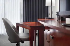 Courtyard by Marriott Raleigh Midtown - Chambre