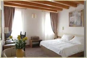 UNAHOTELS Eco Hotel Villa Costanza Venezia - Habitación