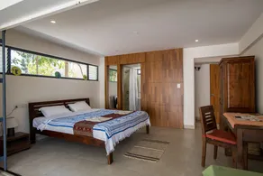Spacious 3BR Daveys Townhouse with Private Lawn Pet Friendly and Complimentary Breakfast - Habitación