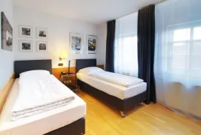 Hotel Reinhardts - Room