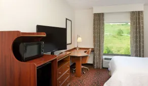 Hampton Inn & Suites Pittsburgh-Meadow Lands - Chambre