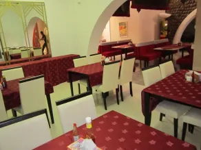 Qurum Beach Hotel - Restaurant