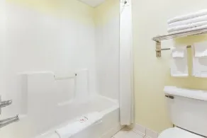 Western Inn & Suites - Bad