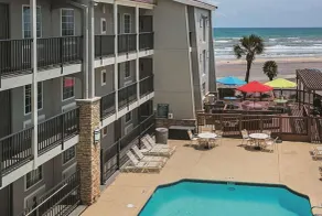 Wingate by Wyndham Galveston Beachfront at the Seawall - Pool