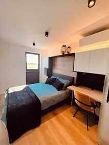 Inova - Comfort Room with Private Bathroom, Shared Facilities and Free Parking - Quarto