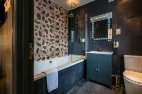 The Bull Inn - Bathroom