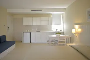 Sunrise Gardens Aparthotel - Room