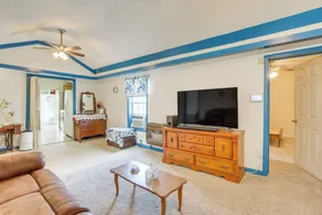 Clanton Cottage w/ Charcoal Grill & Porch! - Innenbereich