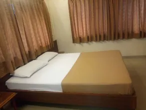 Hotel Rajdeep - Camera