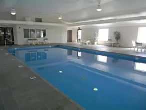 Boarders Inn & Suites by Cobblestone Hotels - Munising - Pool