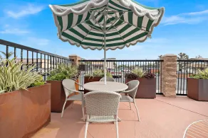 Econo Lodge Inn & Suites Escondido Downtown - Piscine