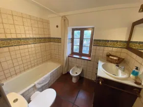 Detached 4 Bedroom Villa with Pool - Badeværelse