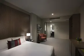 DoubleTree by Hilton Hotel Melbourne - Flinders Street - Room