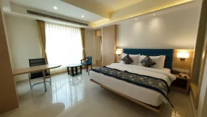HOTEL SURYA GRAND - Chambre
