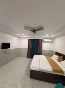 Apni Haveli Hotel And Family Restaurant - Chambre