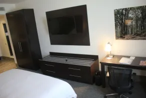 Holiday Inn Express & Suites Silao Aeropuerto Terminal by IHG - Vue de la chambre