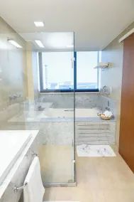 Golden Tulip Porto Vitória - Bathroom