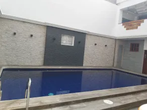 Galapagos Native - Pool