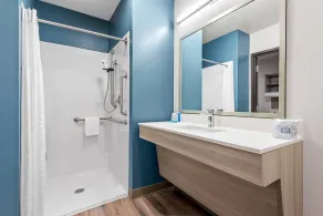 WoodSpring Suites Lancaster North - Room