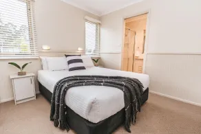 Clyde View Holiday Park - Room