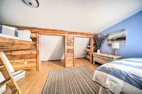 'Rose Valley House': Yard, Deck + Game Room! - Interiör