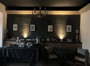 The Black Tree Hotel Boutique - Restaurant