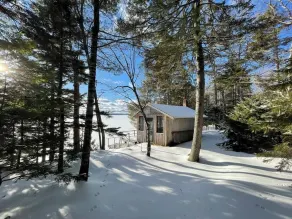 Waterfront 'wildflower Cottage' w/ Private Dock! - Innenbereich