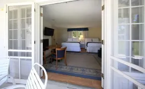Colonial Inn Harbor Springs - Chambre