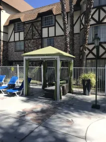 Anaheim Majestic Garden Hotel - Piscine