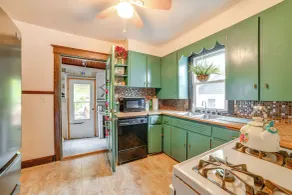 1 Mi to Dtwn Binghamton: Pet-friendly Home w/ Deck - Interior