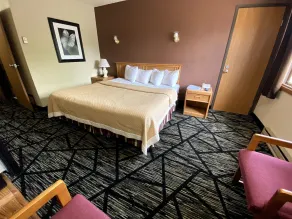Woodland Inn & Suites - Zimmer