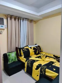Spacious 1-Bedroom Condo in Quezon City with Private Pool - Chambre