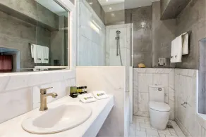 Mare Monte Luxury Suites - Badeværelse