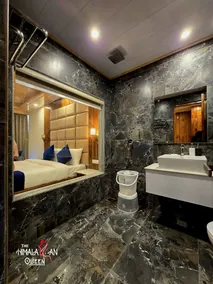 THE HIMALAYAN QUEEN  - Badezimmer