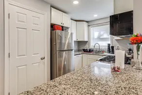 2 Mi to Dtwn Attleboro: Pet-friendly Apt! - Interior
