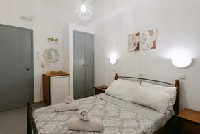 Seven Grapes - Karterados - Room