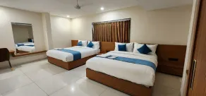Hotel The Avirajan - Chambre
