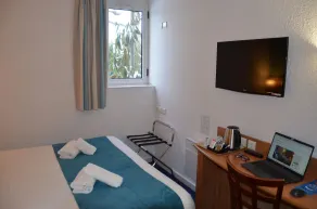 BRIT HOTEL Caen Hérouville - Værelse