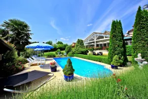 Logis Hôtel-Restaurant Les Voyageurs - Pool