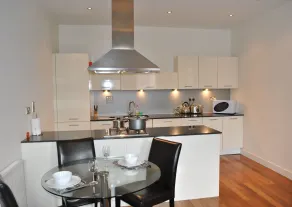 Dreamhouse Apartments Glasgow City Centre - Eigene Küche