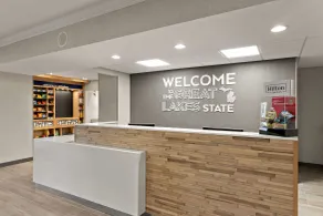 Hampton Inn & Suites by Hilton Petoskey - Réception