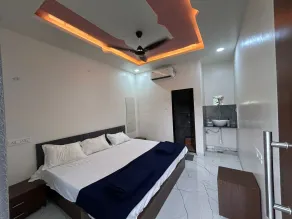 MORESHWAR PRIDE & RESIDENCY - Camera