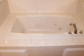 Bermuda Breeze C Holiday Home 8 bedroom By Affordable Large Properties - Baño