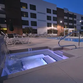 DoubleTree by Hilton Hotel Rocky Mount - Piscine