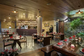 Draha Halong Hotel - Serenity, Charm and Nature - Preferred by Western Travelers - Restaurant